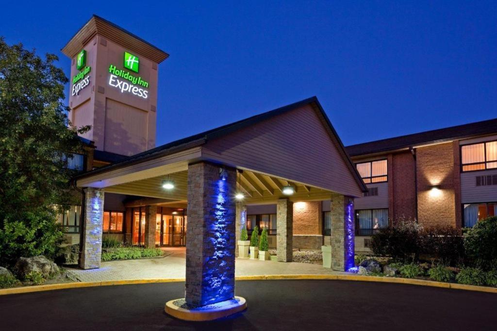 Holiday Inn Express Toronto East - Scarborough By Ihg エクステリア 写真