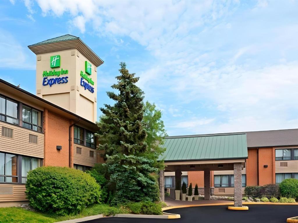 Holiday Inn Express Toronto East - Scarborough By Ihg エクステリア 写真