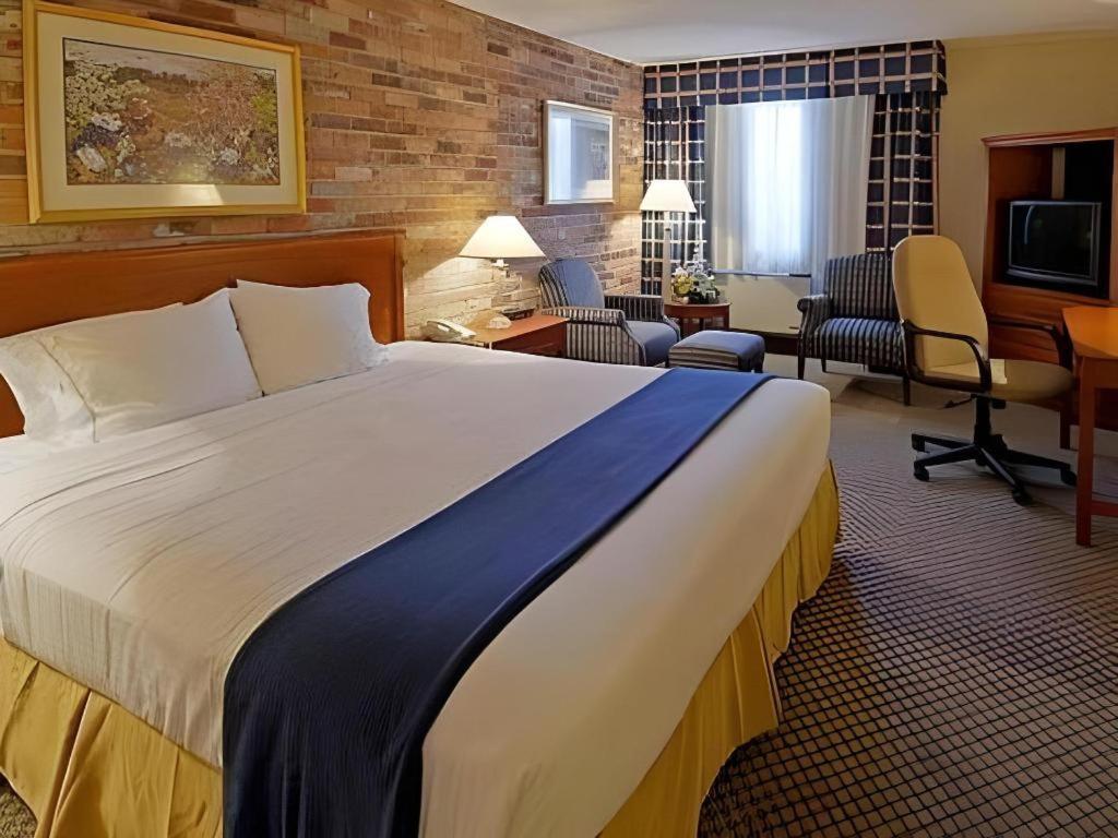 Holiday Inn Express Toronto East - Scarborough By Ihg エクステリア 写真