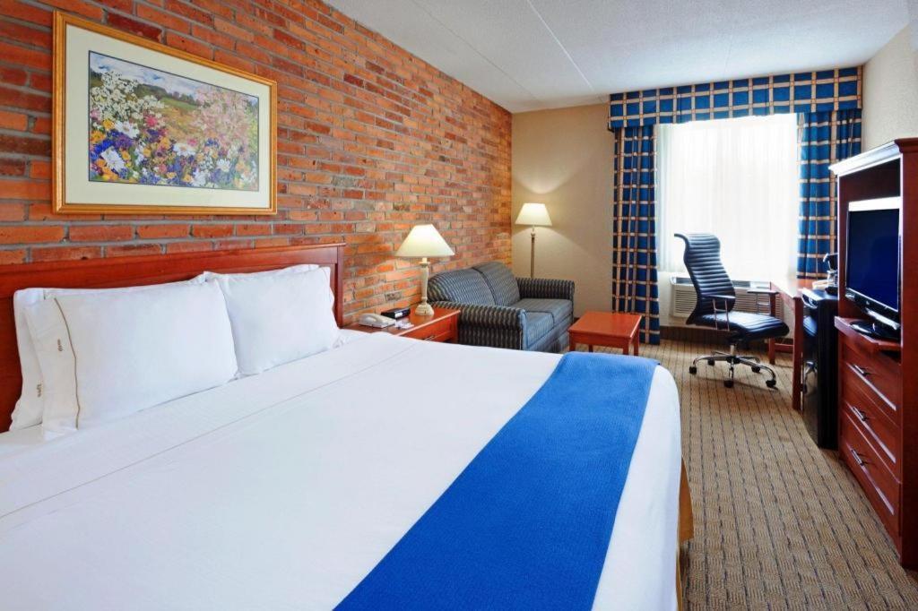Holiday Inn Express Toronto East - Scarborough By Ihg エクステリア 写真