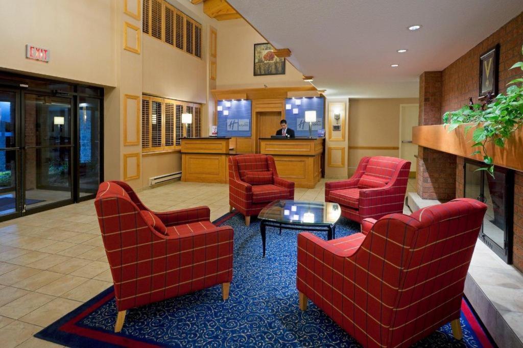 Holiday Inn Express Toronto East - Scarborough By Ihg エクステリア 写真